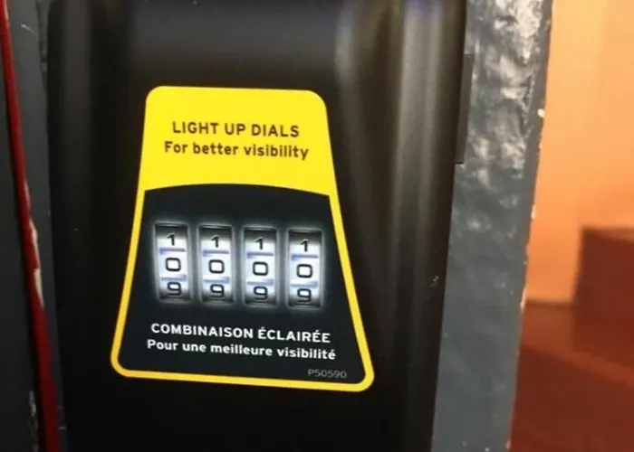 A 4 Mn De Grenette Hypercentre *